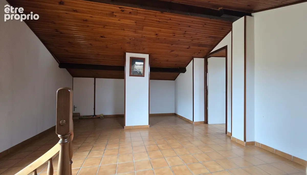 FONTENILLES : Maison familiale avec grand terrain, garage et vue dégagée sur les champs - photo 29
