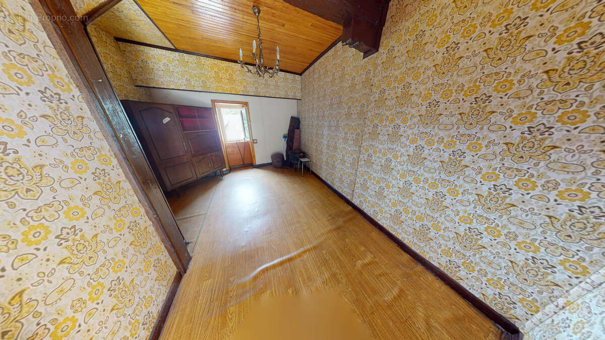 Maison à LE MONASTERE