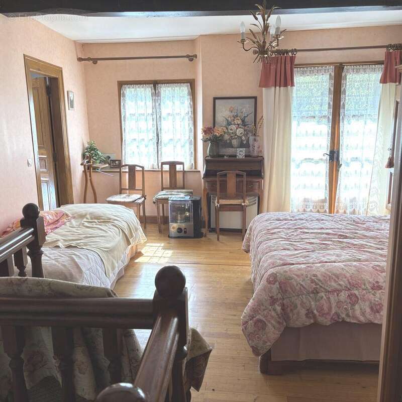 Maison à MALVEZIE