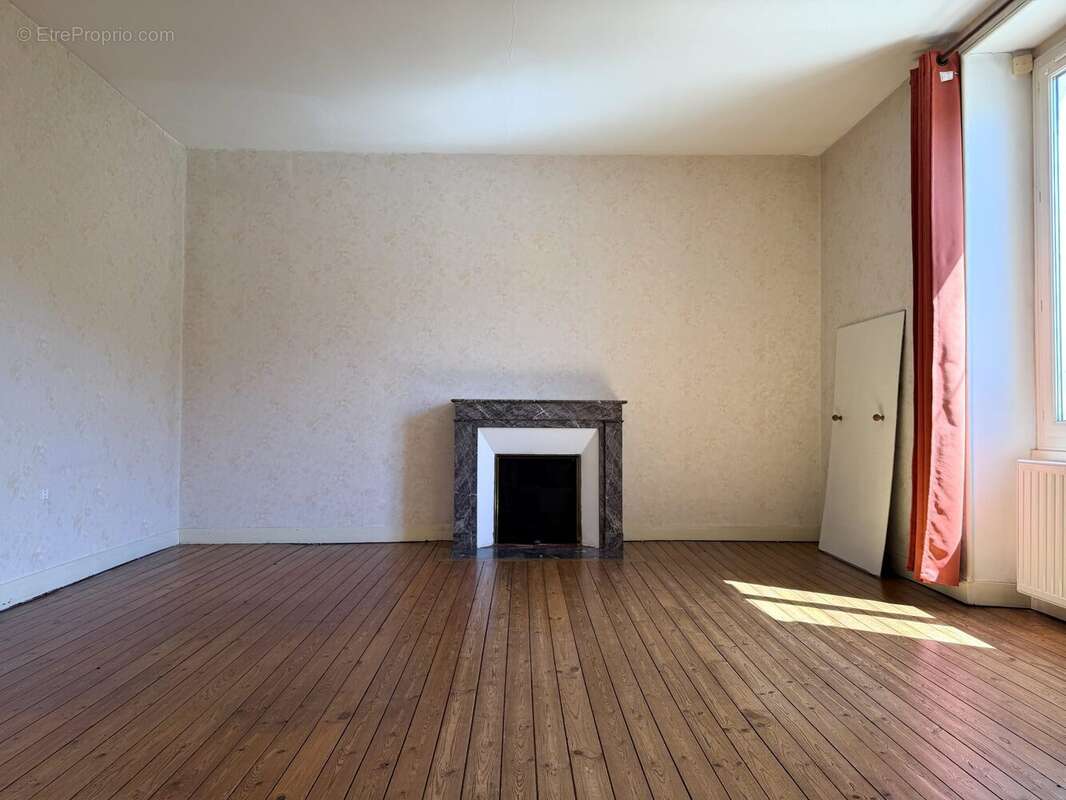 Chambre 2 - Maison à BONNETABLE