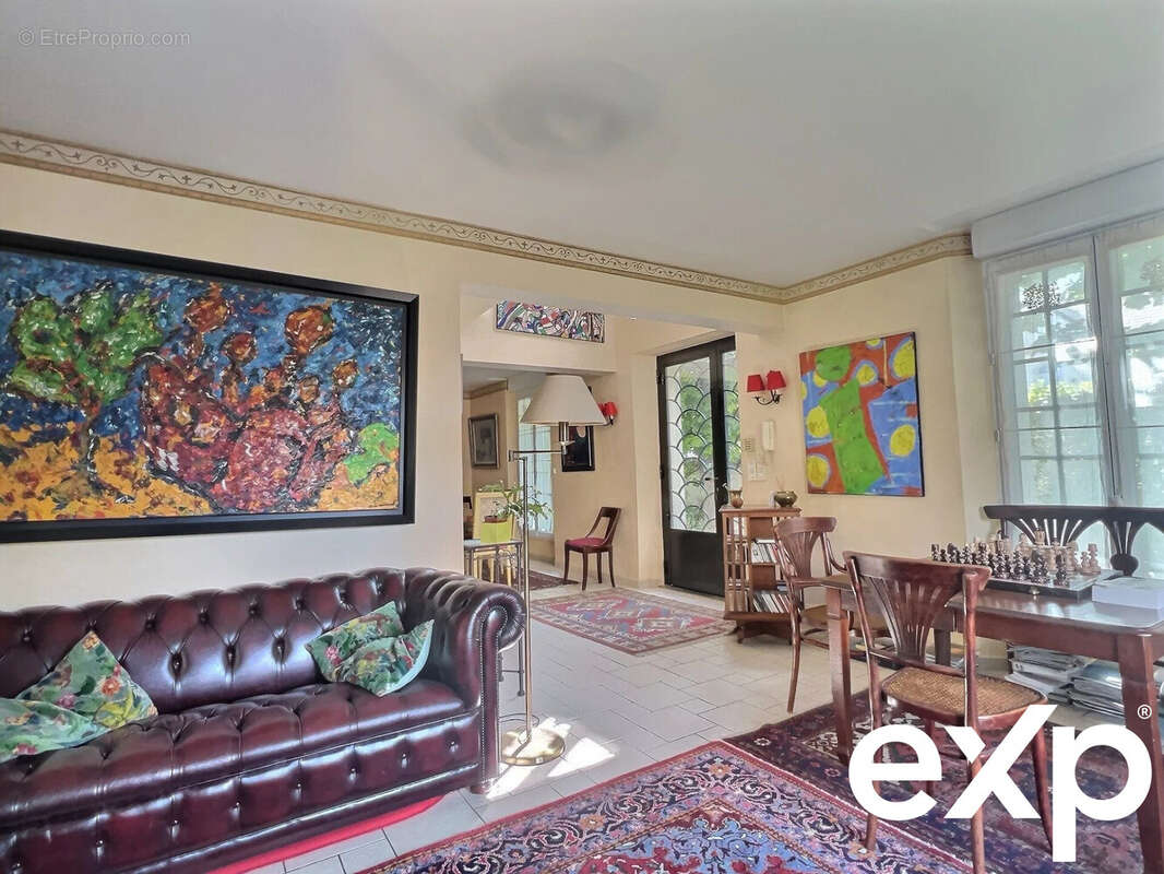 Maison à SAINT-MAUR-DES-FOSSES