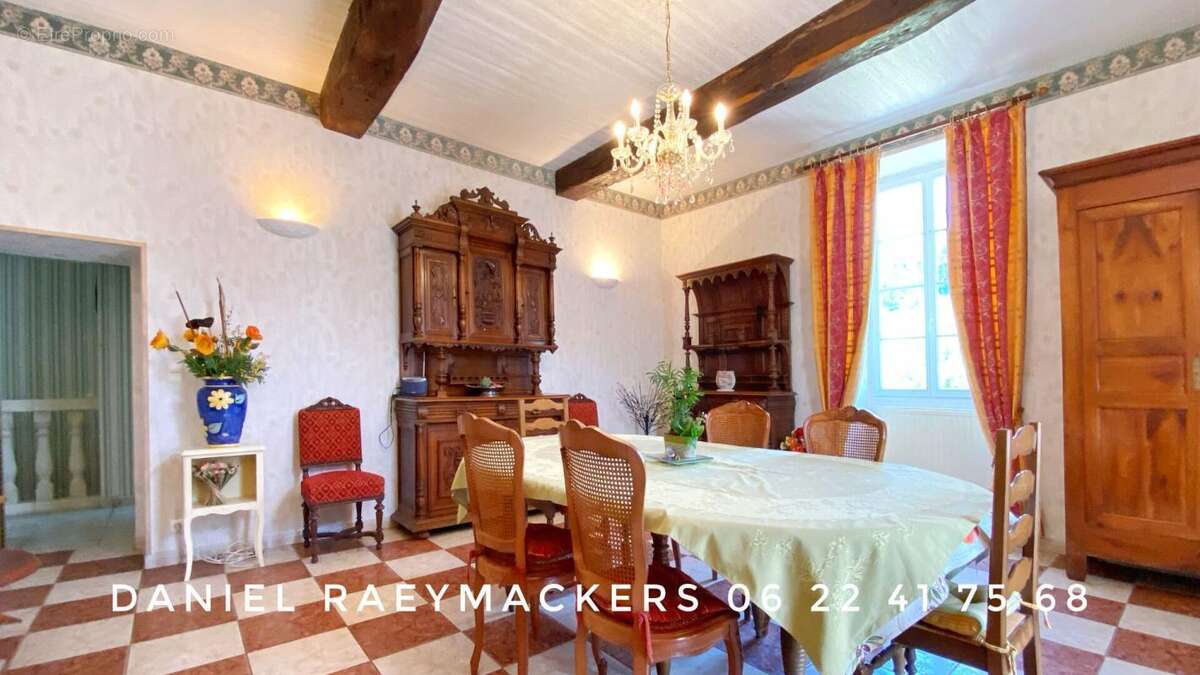 Maison à NEUVIC