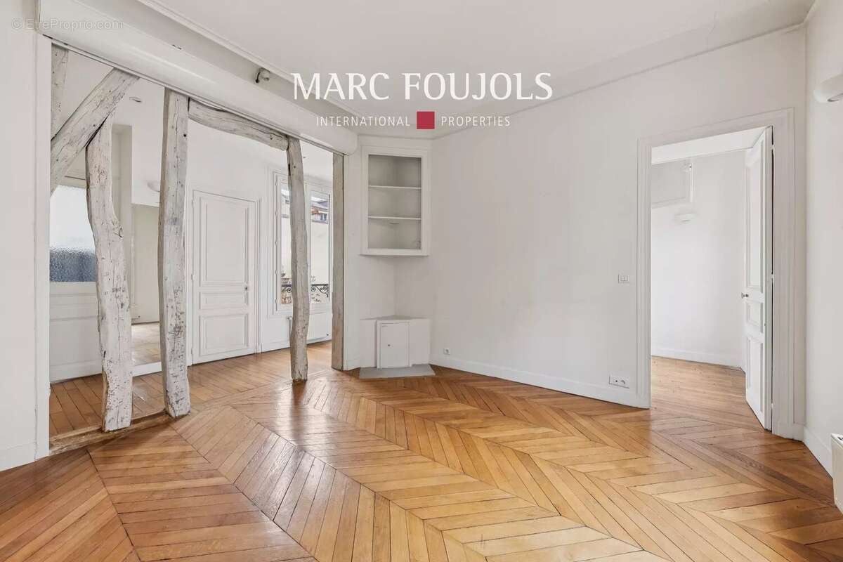 Appartement à PARIS-6E