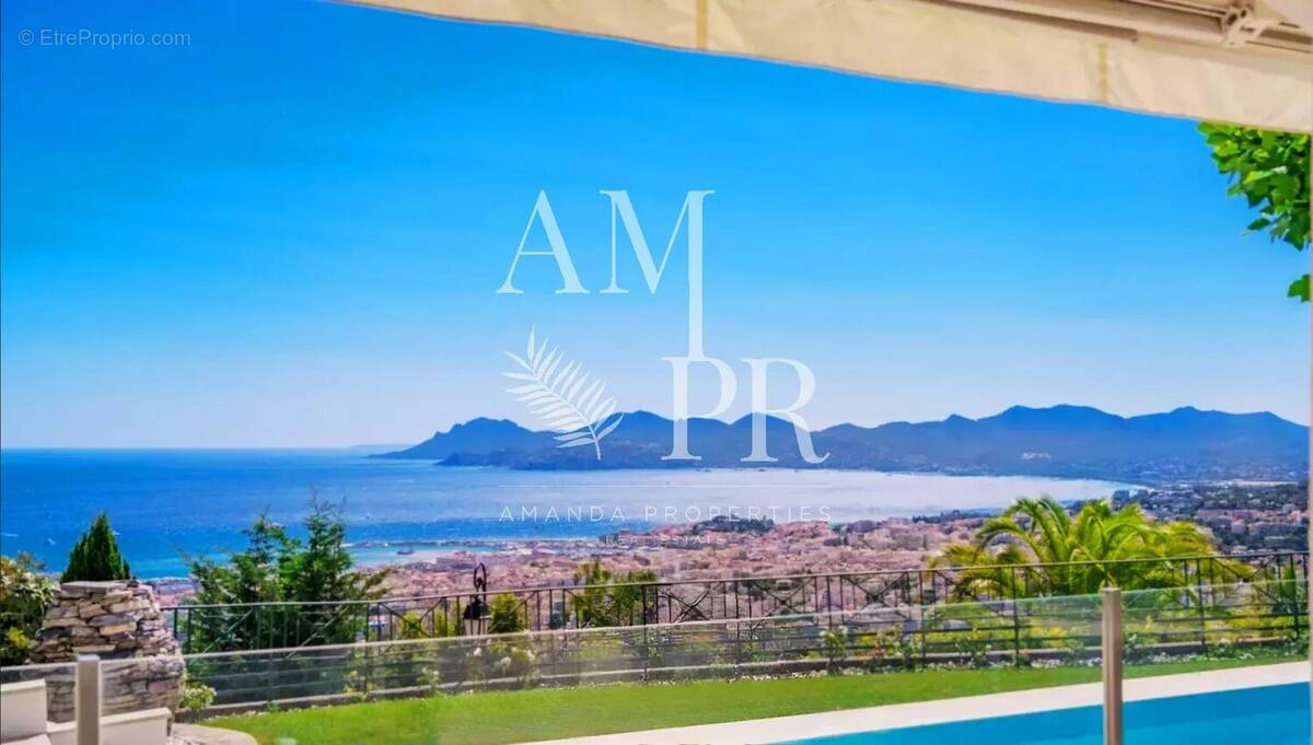 Maison à CANNES