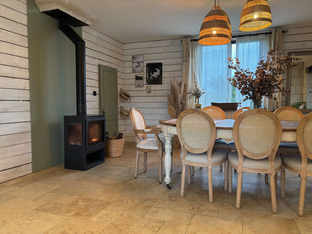 Maison à VARENNES-SUR-LOIRE