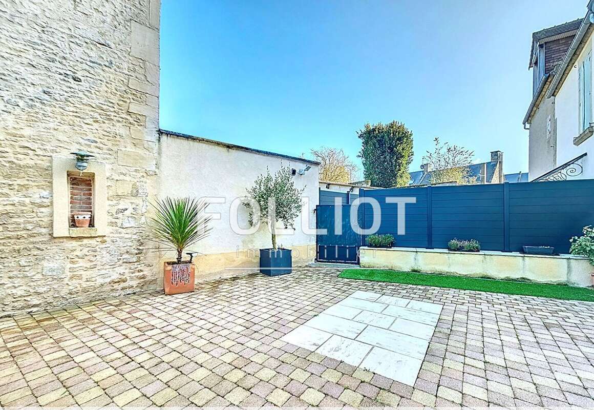Maison à THAON