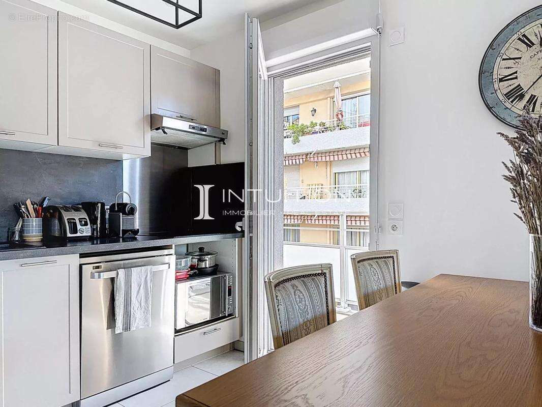Appartement à LE CANNET