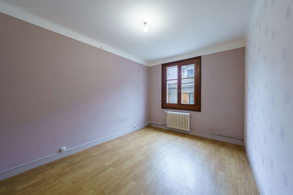 Appartement à TANINGES