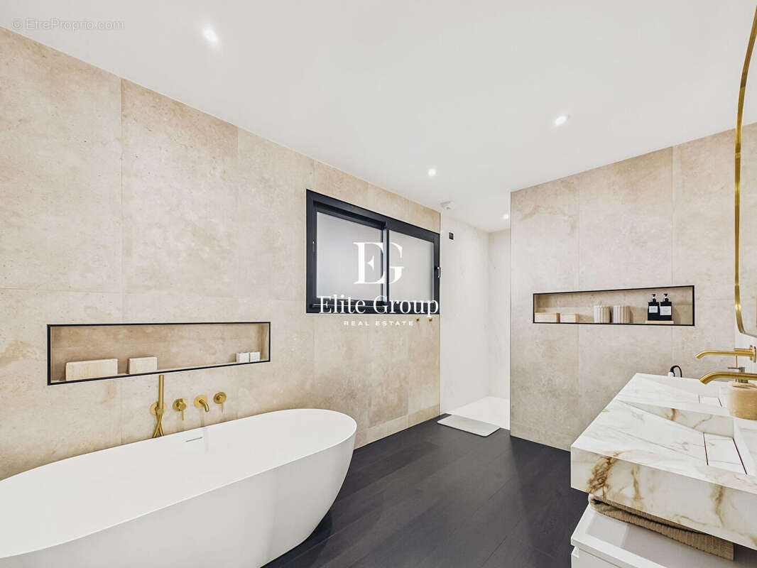 À vendre - villa californienne d'exception - 275 m² - 5 chambres - couloir de nage - 15 min angoulême tgv - photo 10