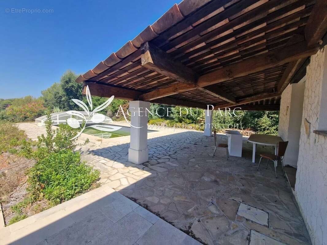 Maison à BIOT