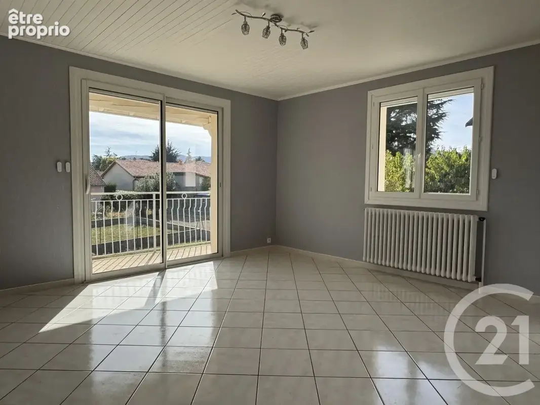 Maison 4 pièces 96 m² à vendre à Roiffieux (07100) - photo 5