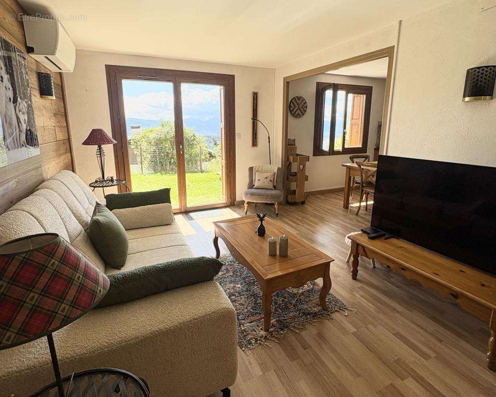 Appartement à FONT-ROMEU-ODEILLO-VIA