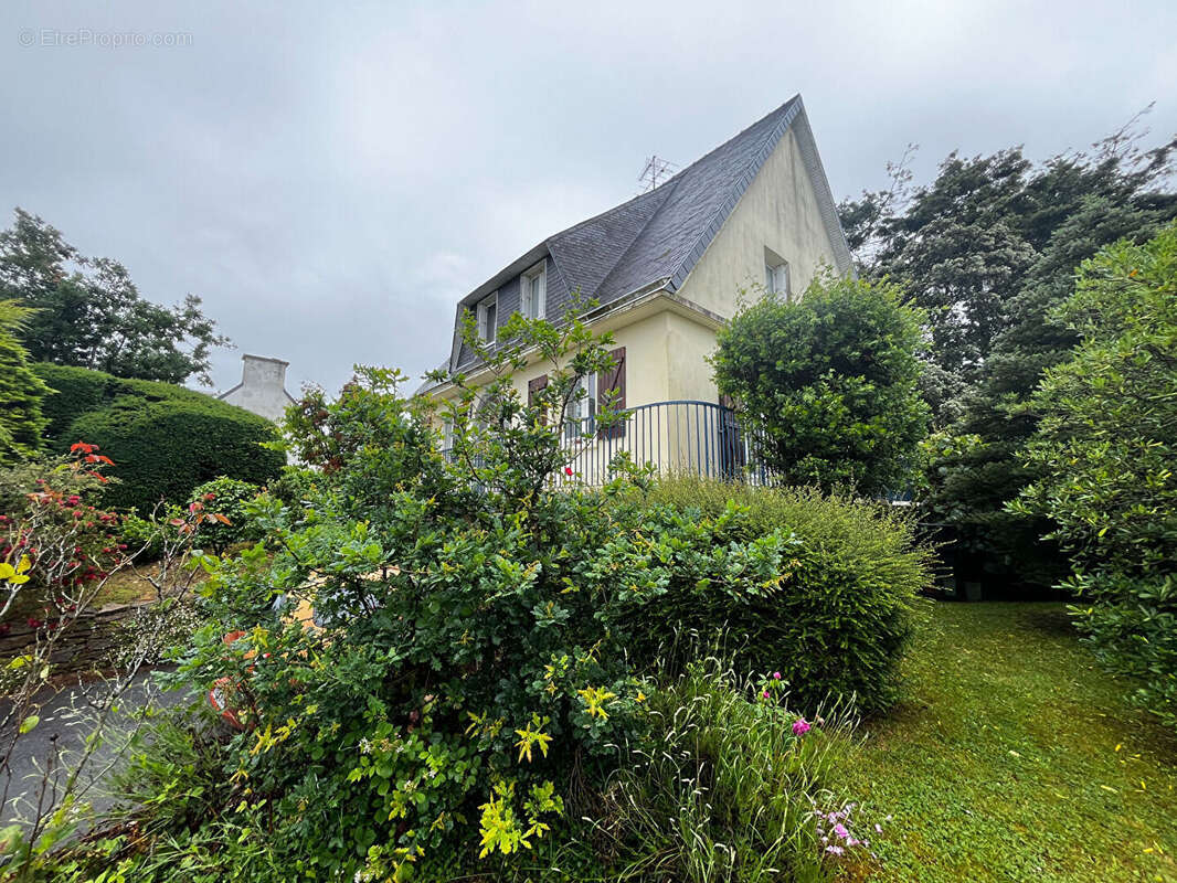 Maison à MELGVEN