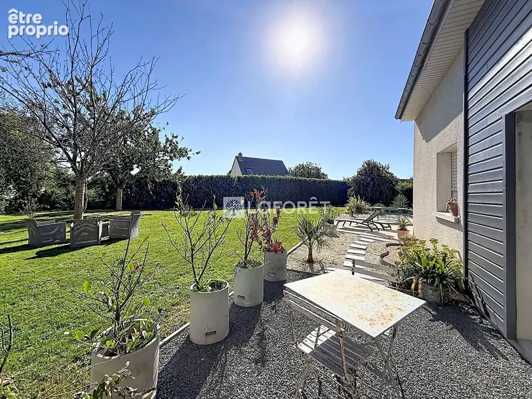 Maison familiale de 152 m² . terrain arboré de 1 677 m² . calme . - photo 15