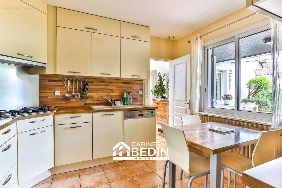 Maison 108 m² à Gujan-Mestras  - photo 6