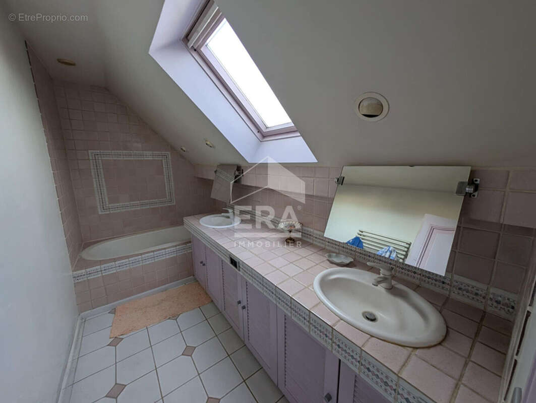 Maison à MONTPON-MENESTEROL