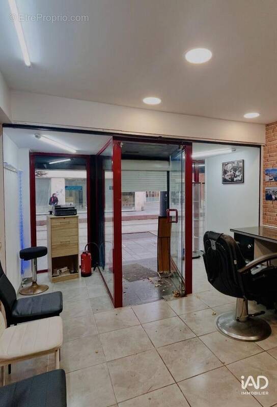 Photo 1 - Commerce à VALENCIENNES