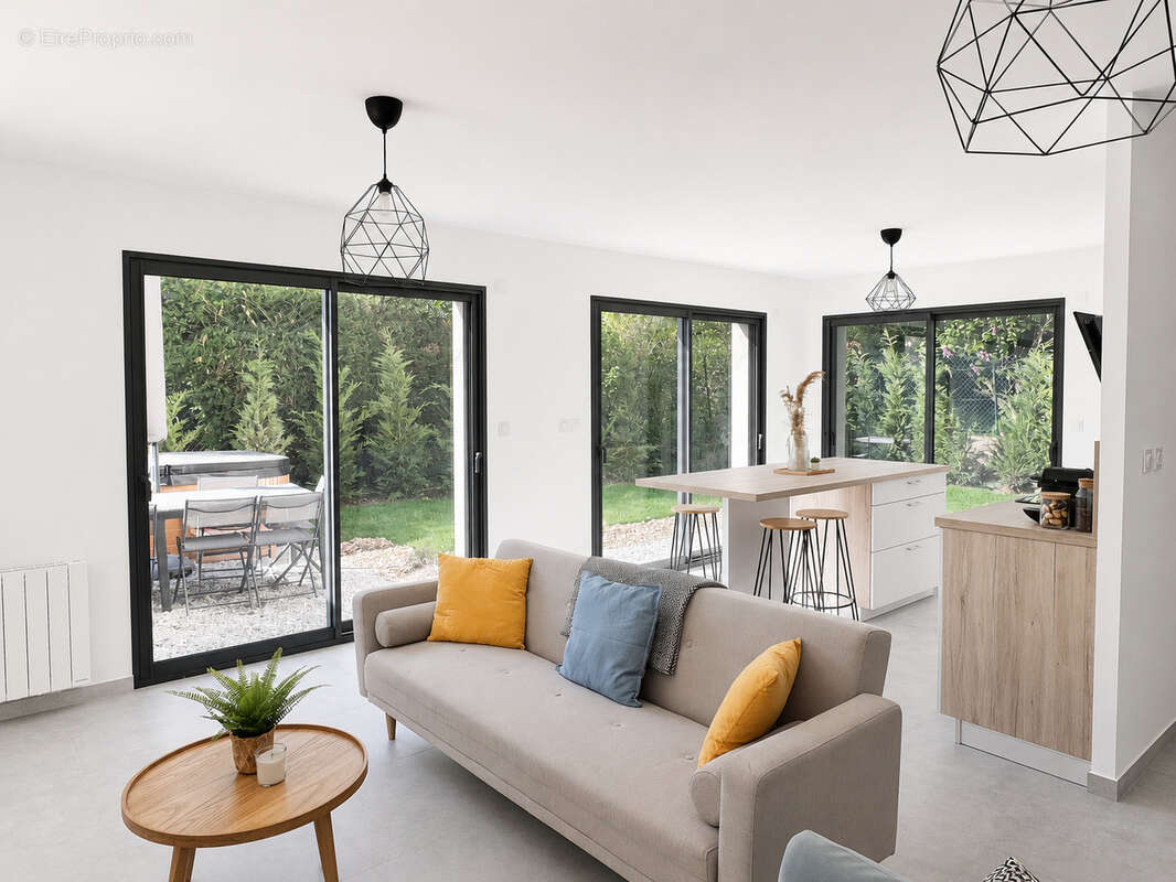 Maison neuve dans cadre de verdure au calme - photo 3