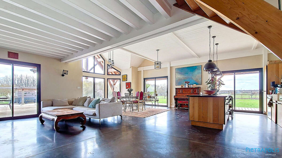 Maison à SENNECEY-LE-GRAND