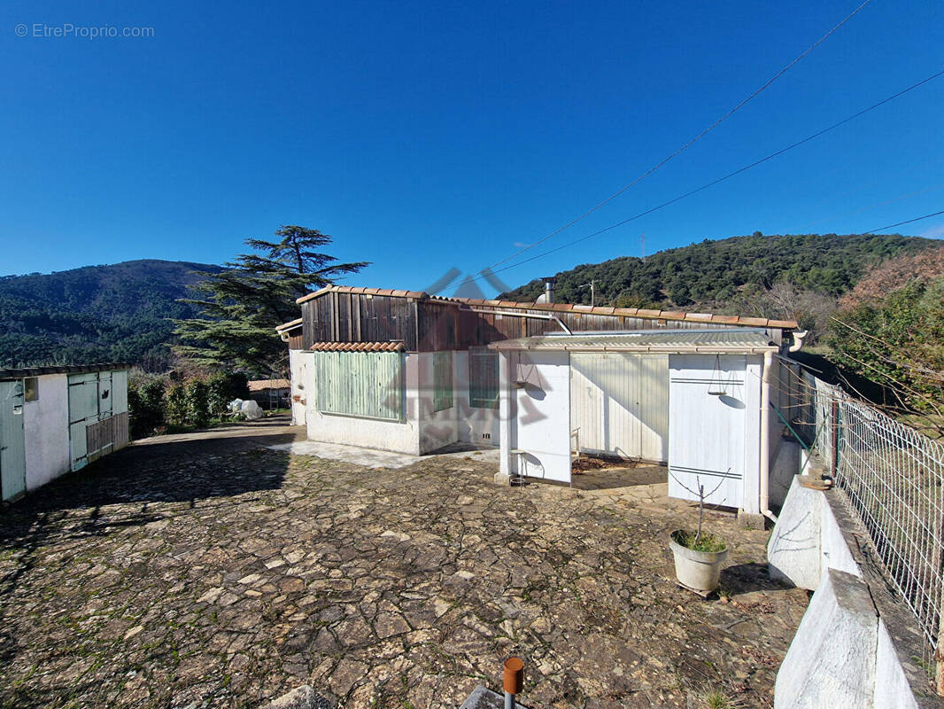 Maison à SAINT-FLORENT-SUR-AUZONNET