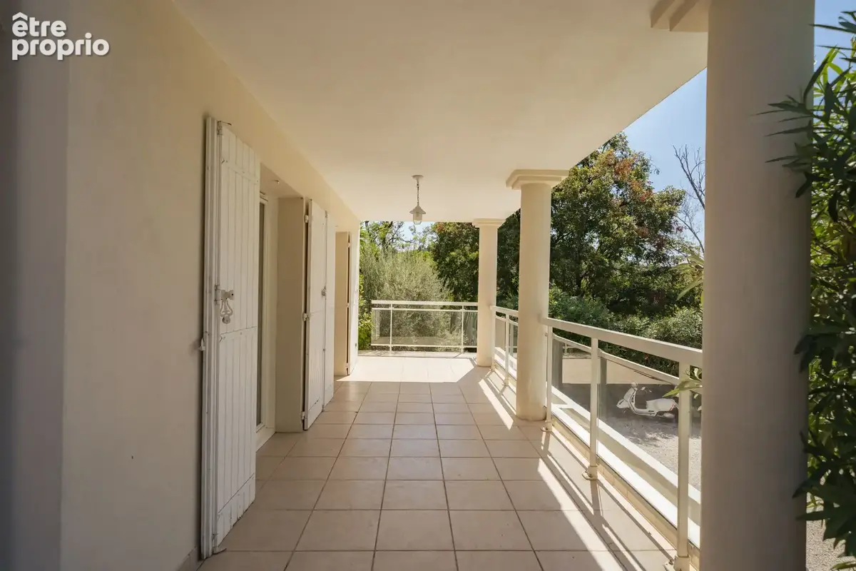 Mougins   Villa contemporaine 134 m2 avec piscine et vaste garage - photo 4