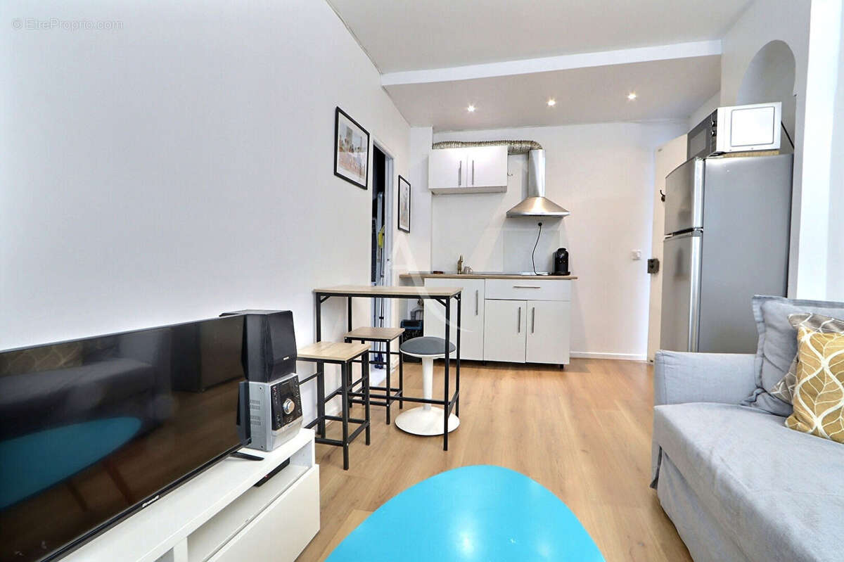 Appartement à AUBERVILLIERS