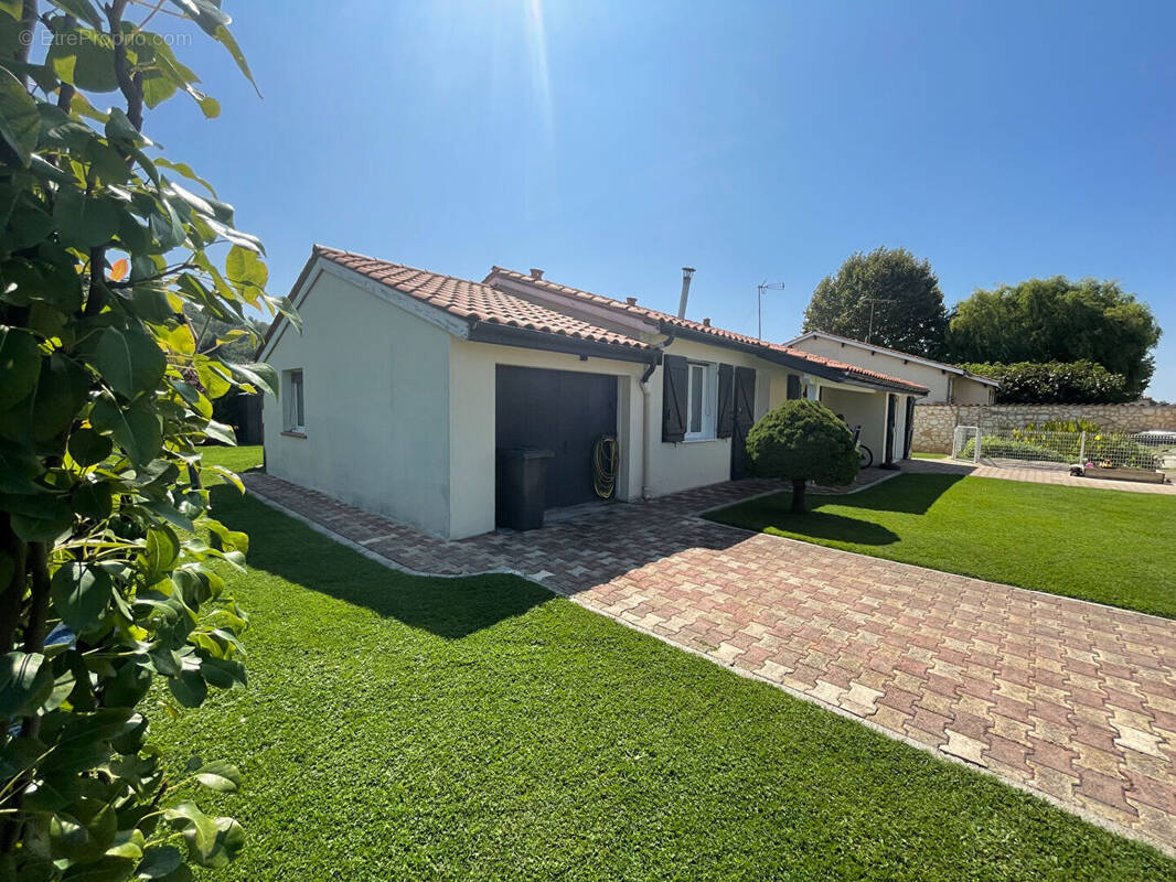 Maison à SAINT-SYLVESTRE-SUR-LOT