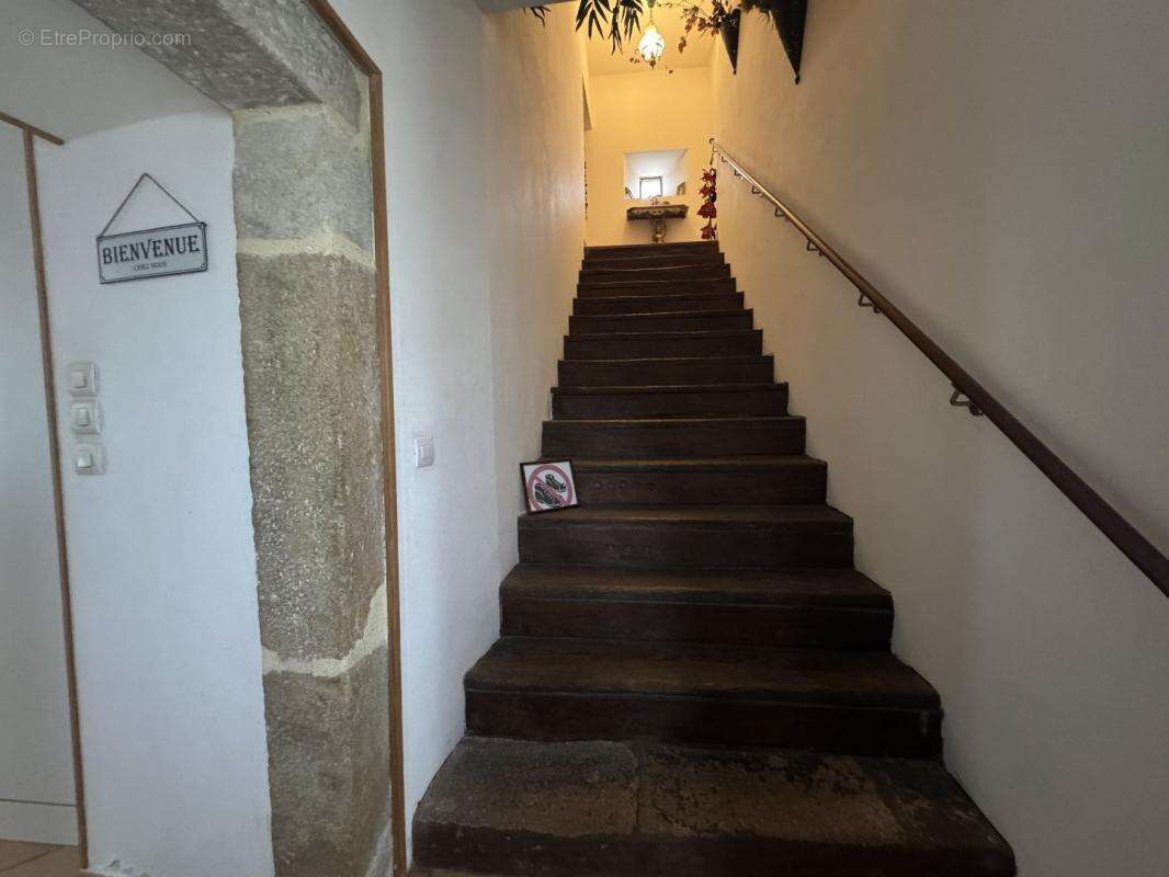 Maison à LIGNAC