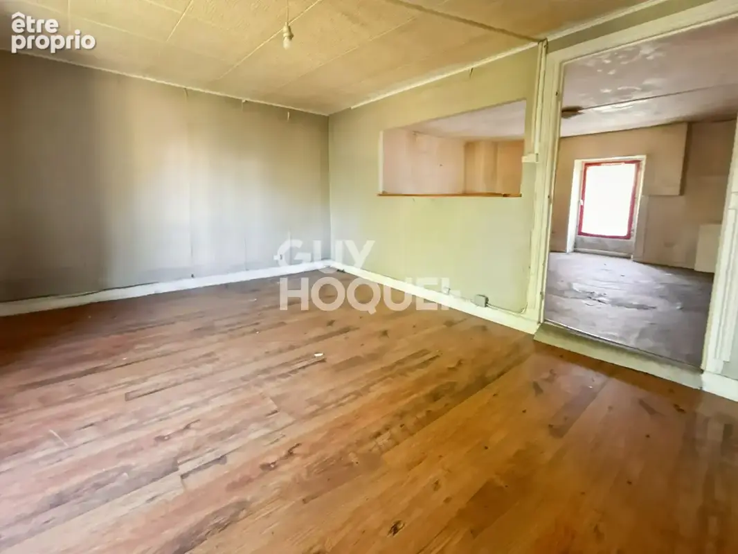 Photo Appartement à Fontenay-Tresigny au prix de 139 000€