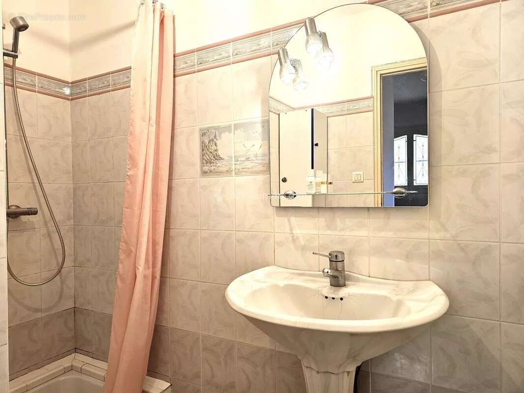 Maison à CASTELNAU-DE-LEVIS