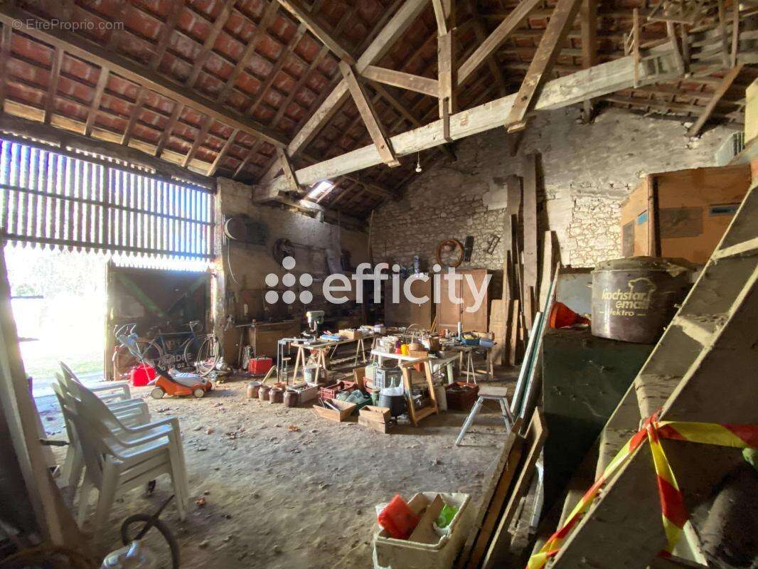 Maison 136 m² à Lugon-Et-L'ile-Du-Carnay  - photo 12