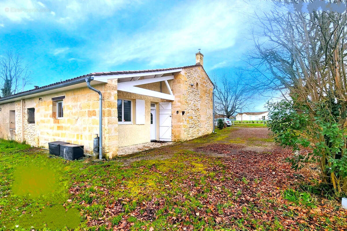 Maison à PUGNAC