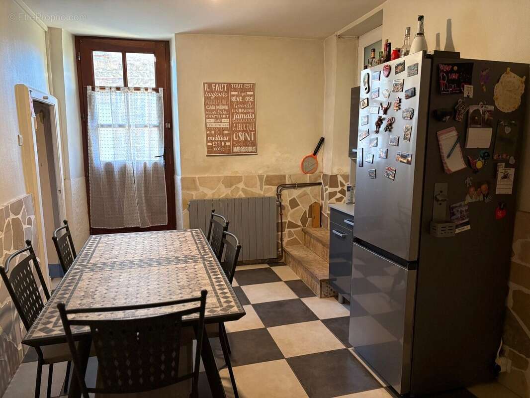 Maison à BEAUREPAIRE