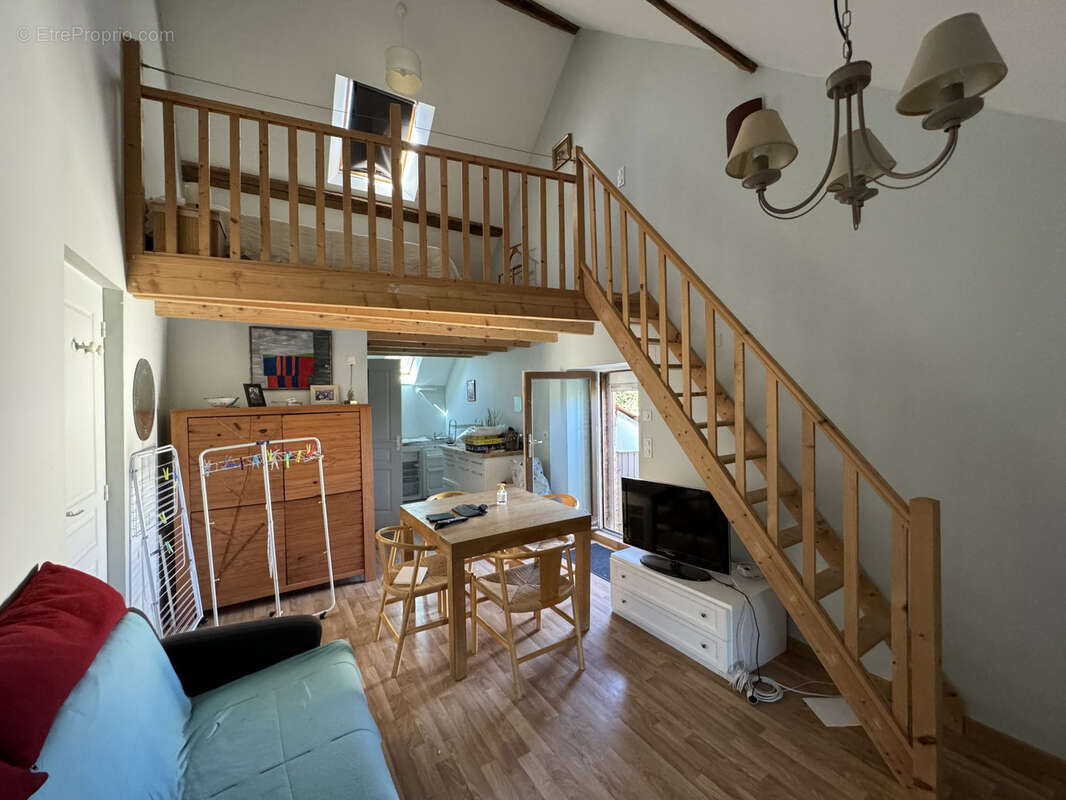 Propriété rurale   6,9 ha avec maison de 170 m2, petit studio et piscine (Boussac-Bourg) - photo 6