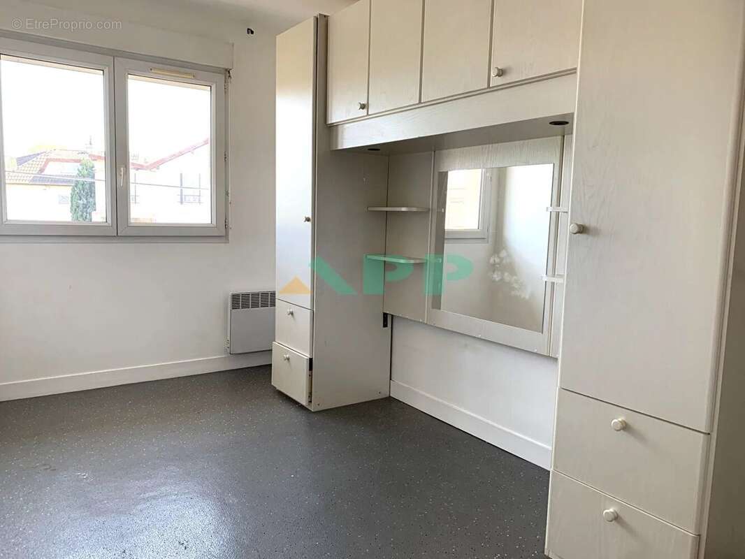 Appartement à VIGNEUX-SUR-SEINE