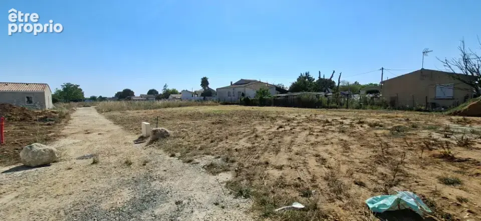 Terrain à LE GUA