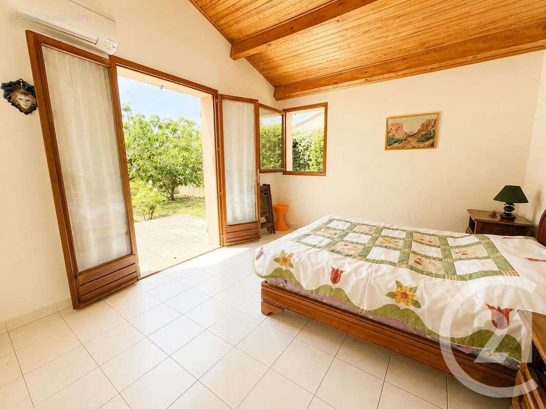 Maison à BORMES-LES-MIMOSAS