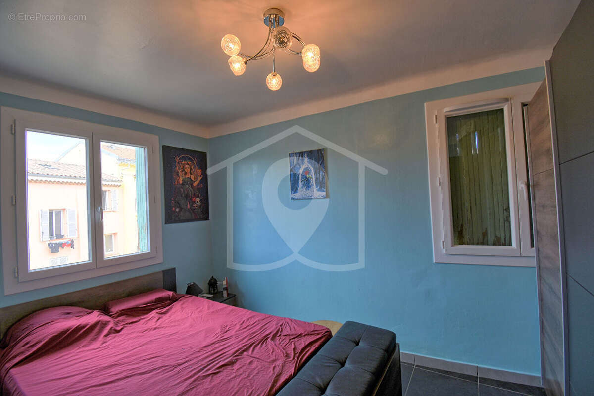 Appartement à VALLAURIS