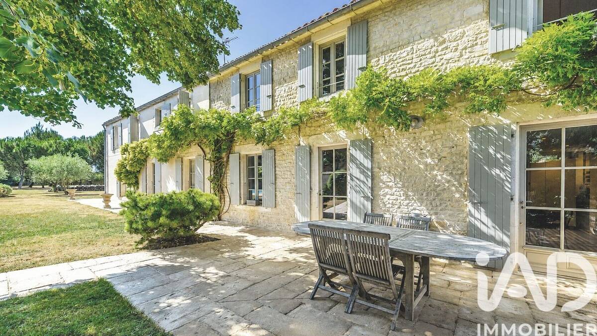 Photo 1 - Maison à PUILBOREAU