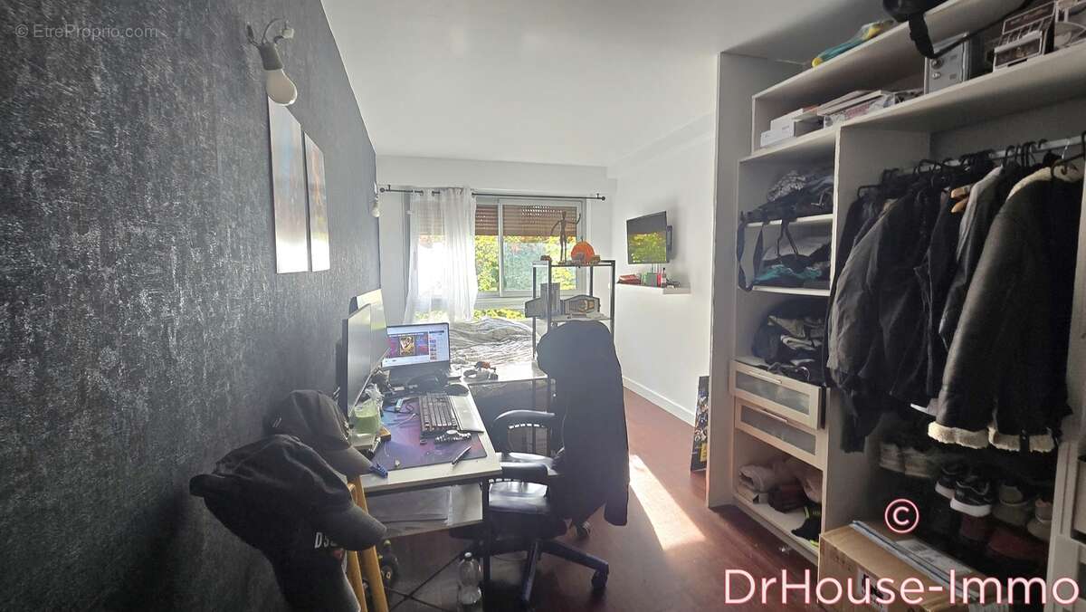 Appartement à AUBERVILLIERS