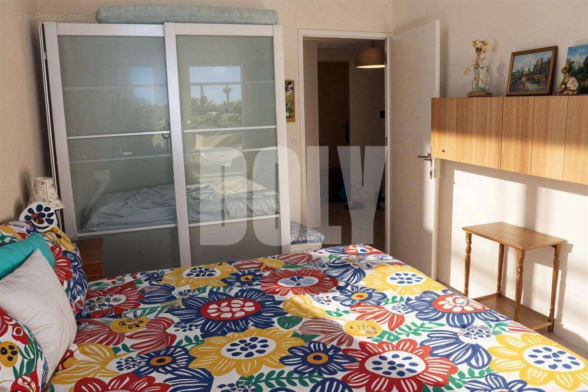 Appartement à CHILLY-MAZARIN