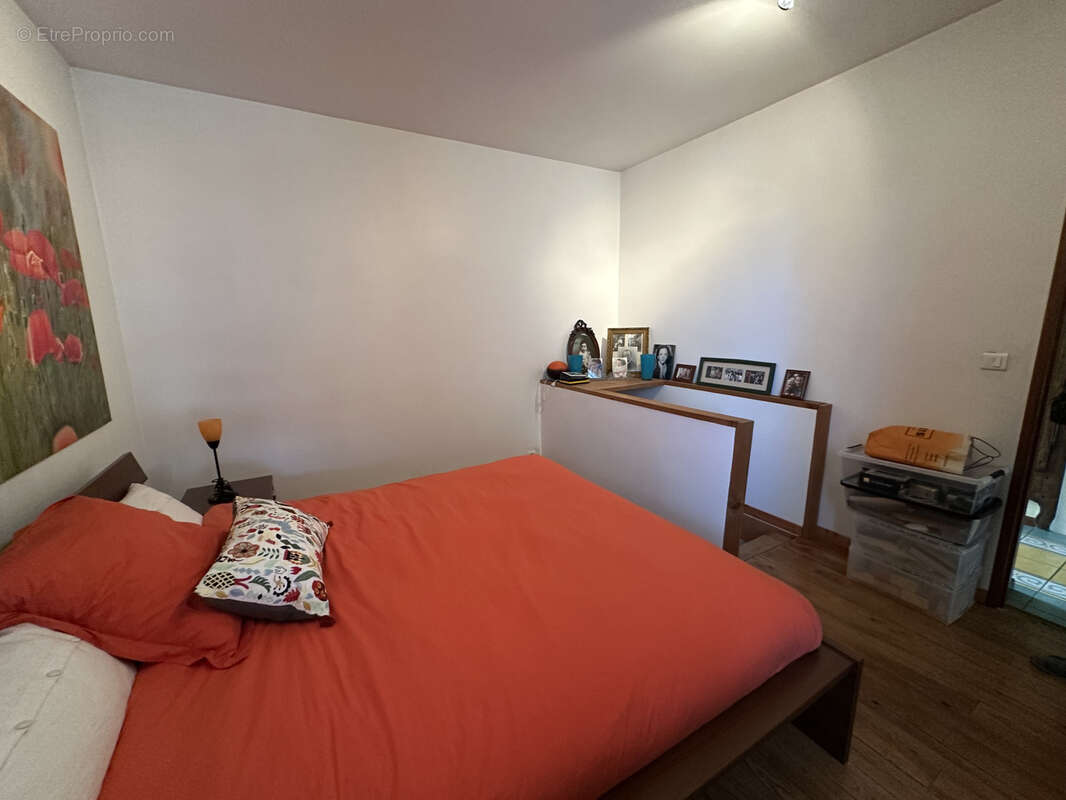 Marmande à quelques pas de toutes les commodités, villa 167m2 avec jardin et garage. - photo 7