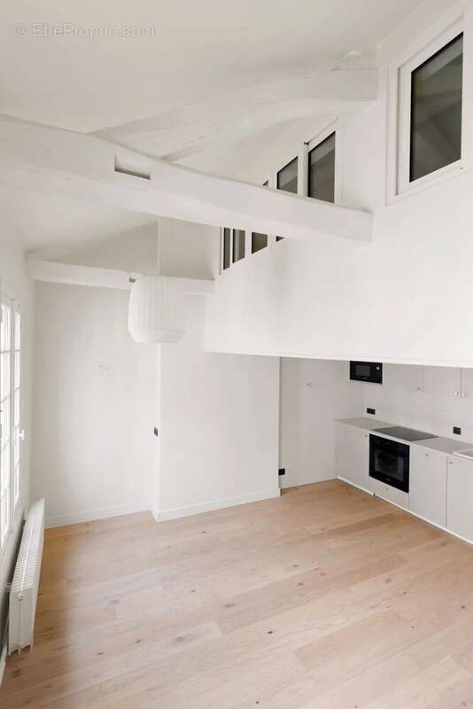 Appartement à PARIS-7E