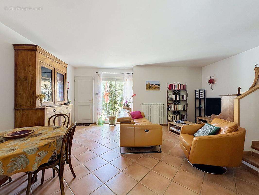 Avignon Les Sources maison T4 88 m² extérieur et garage - photo 3