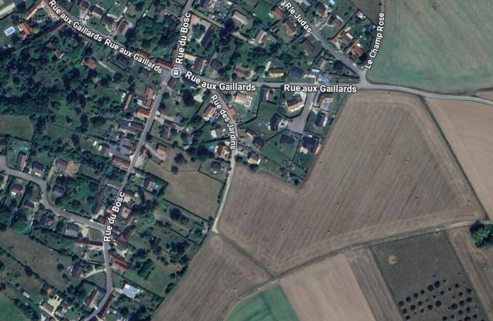 Terrain à PANILLEUSE