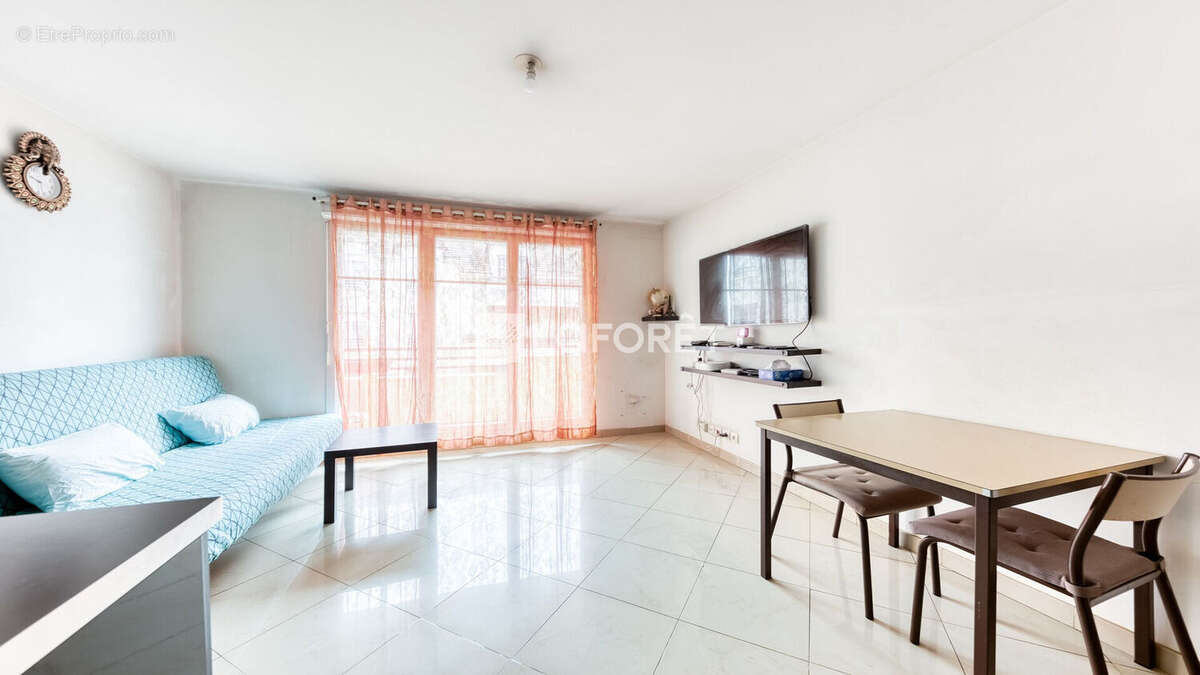 Appartement à PONTAULT-COMBAULT