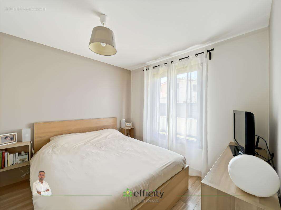 Maison 102 m² à Saint-Amant-Tallende  - photo 7