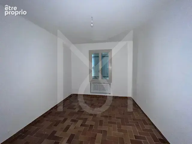 Villars   maison de 153 m2 avec deux studios indépendants sur 19 231 m2 de terrain - photo 8