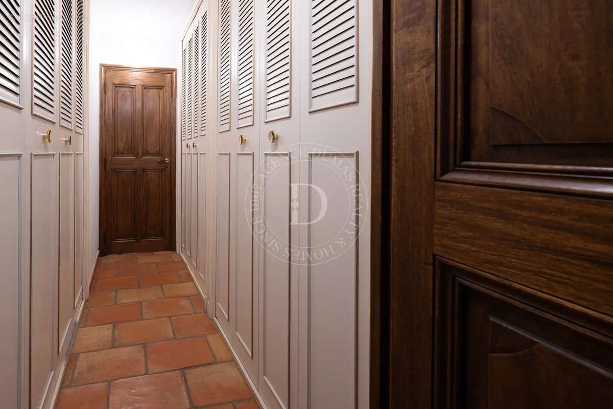 Maison à PUGET-THENIERS