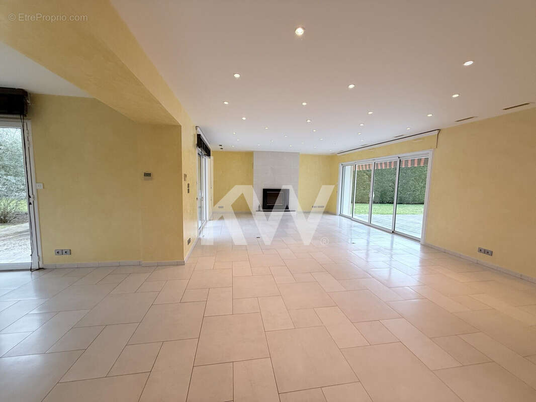 Maison 304 m² à Tour-En-Sologne  - photo 7